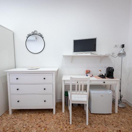 Casa Rosa Beige E Blu Appartement Rome Buitenkant foto