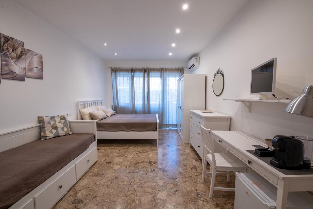 Casa Rosa Beige E Blu Appartement Rome Buitenkant foto